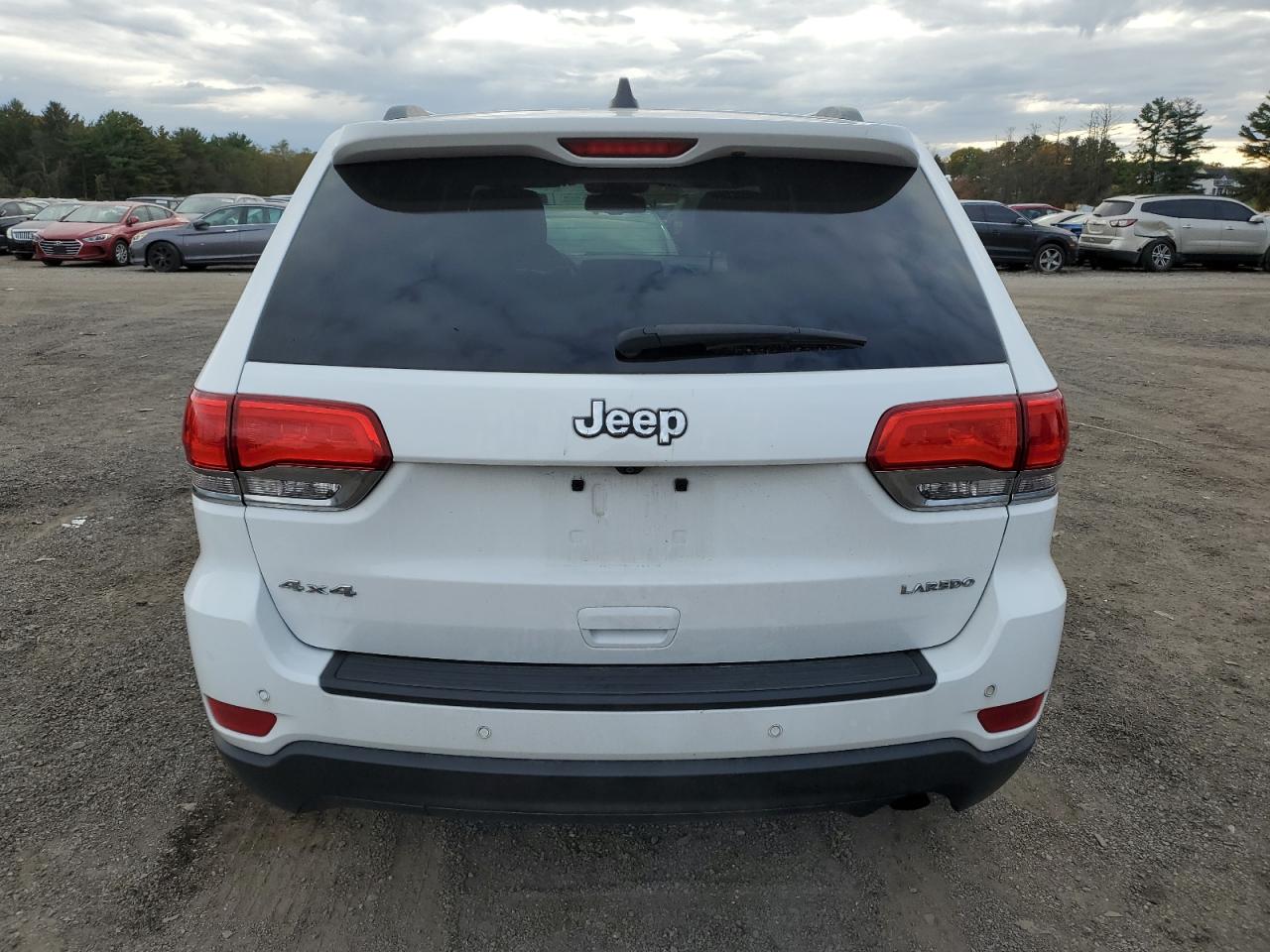 JEEP GRAND CHEROKEE LAREDO