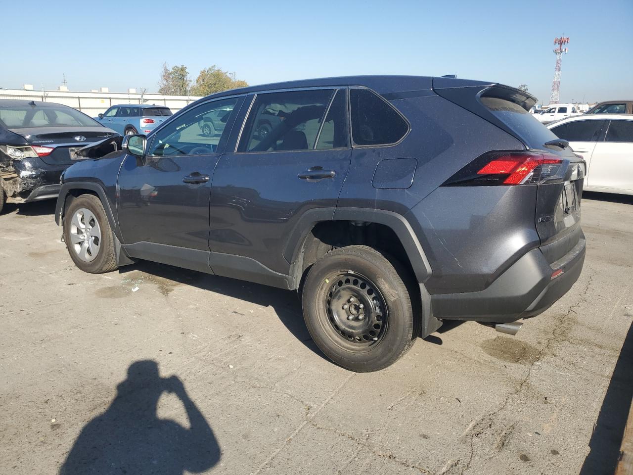 TOYOTA RAV4 LE