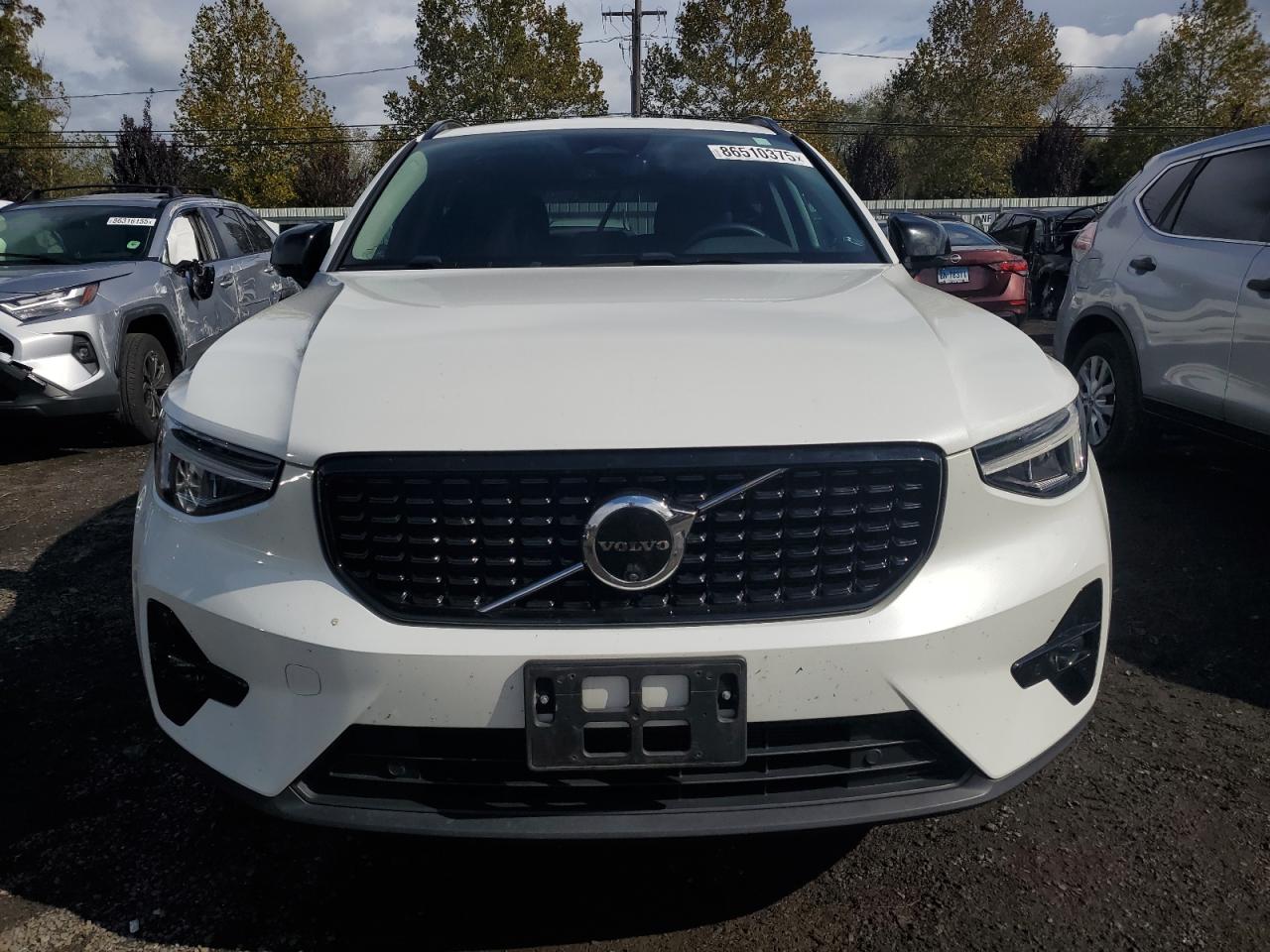 Lot #3308214165 2024 VOLVO XC40 PLUS