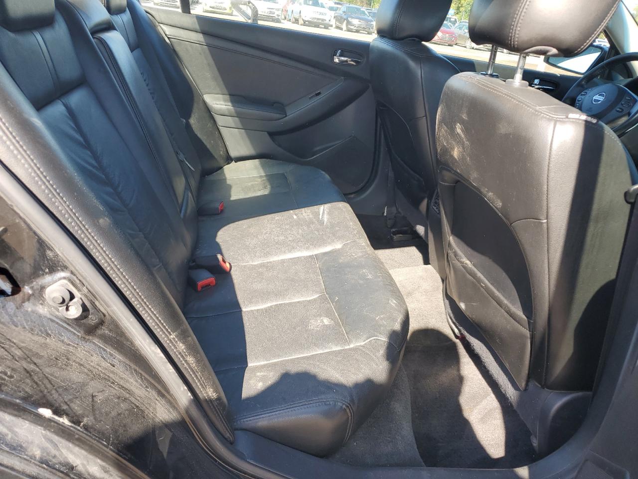 NISSAN ALTIMA BASE