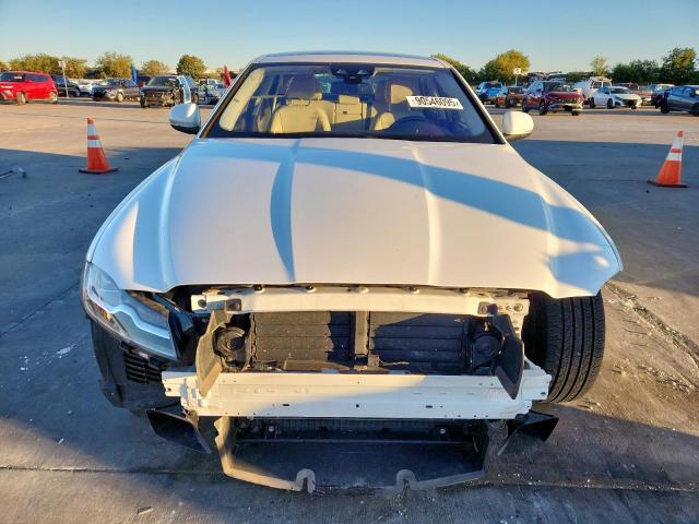 2017 JAGUAR XF PREMIUM SAJBJ4BV4HCY40364