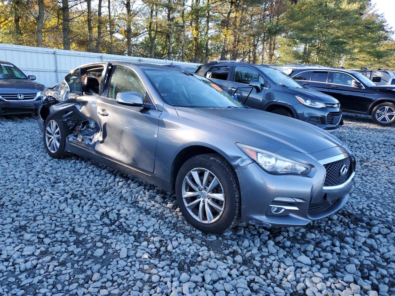 INFINITI Q50 BASE