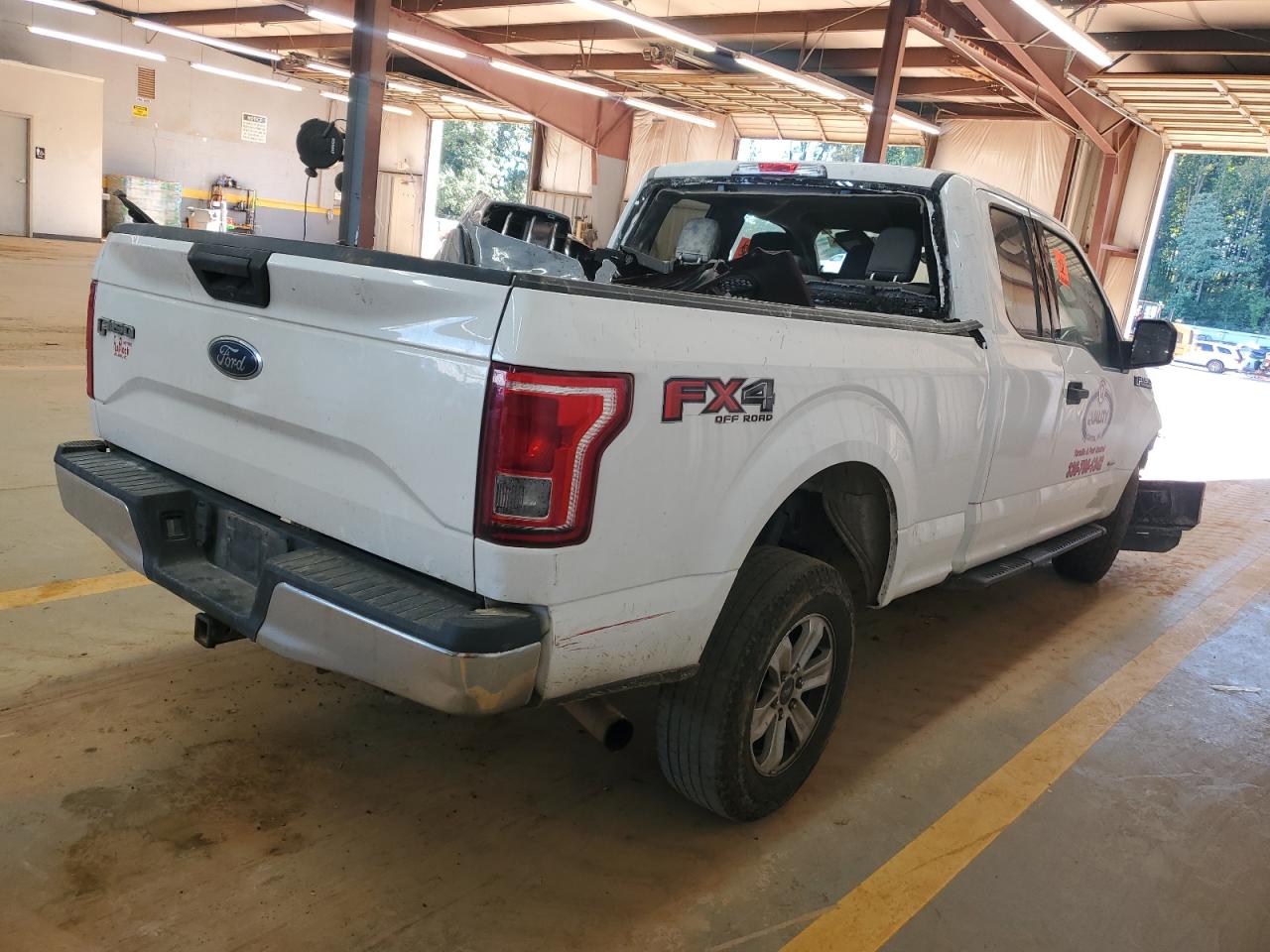 FORD F-150 SUPER CAB