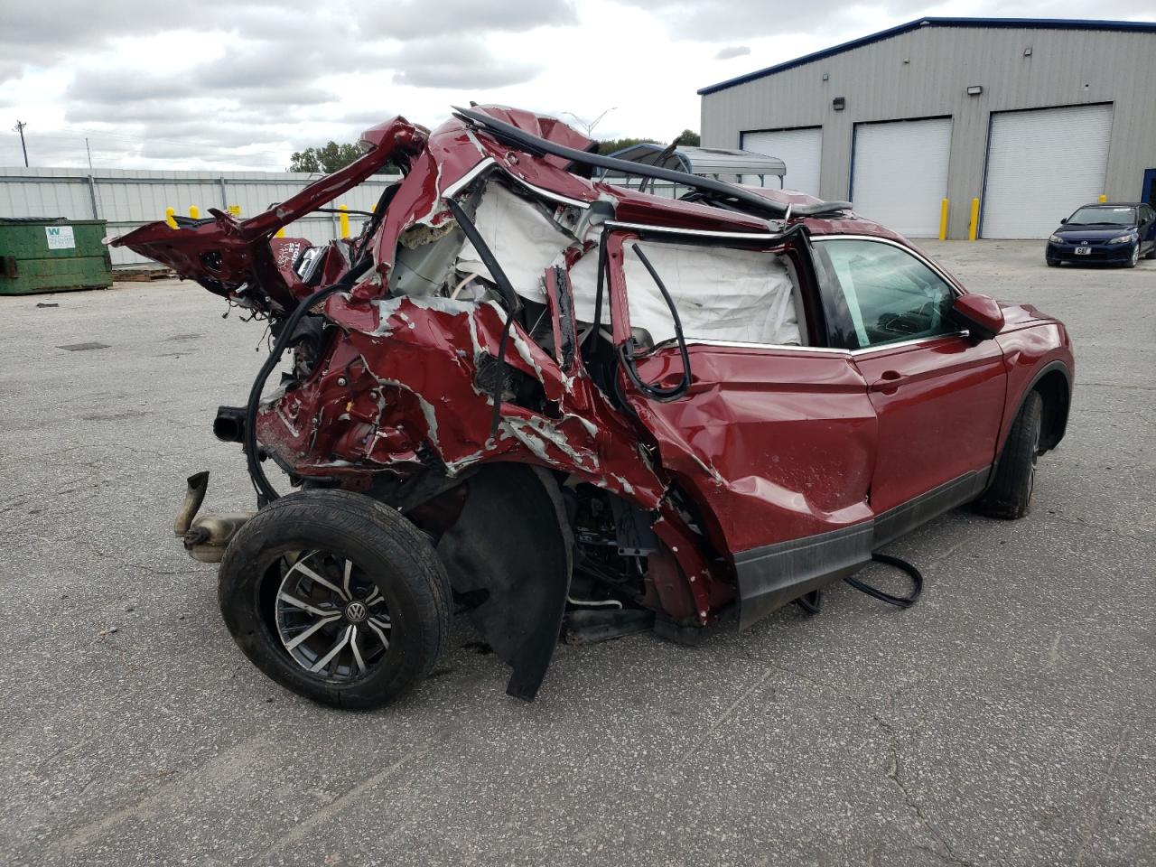 VOLKSWAGEN TIGUAN SE