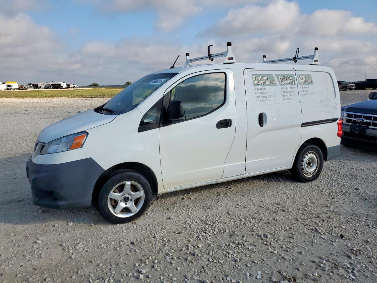 NISSAN NV200 2.5S