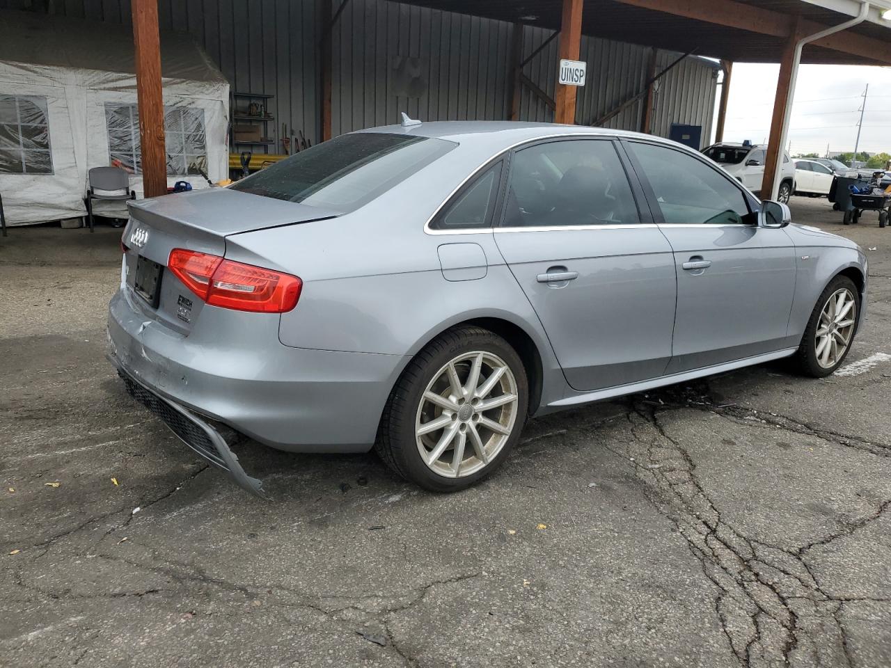 AUDI A4 PREMIUM S-LINE