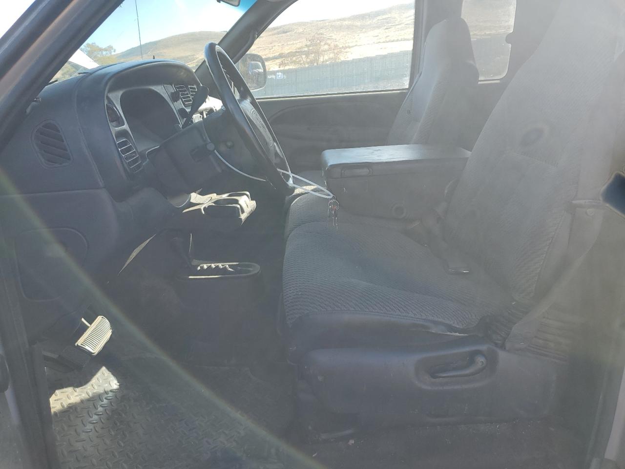 Lot #3271045115 2001 DODGE RAM 2500