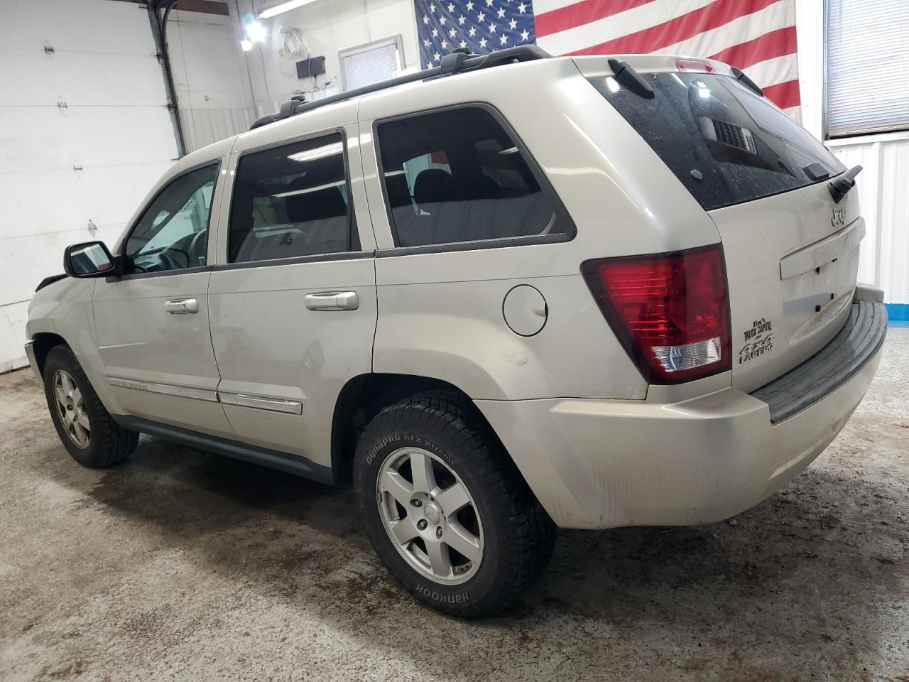 JEEP GRAND CHEROKEE LAREDO