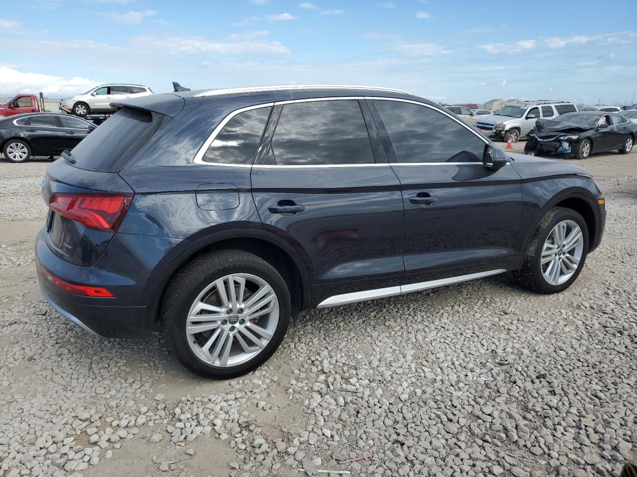 AUDI Q5 PREMIUM PLUS