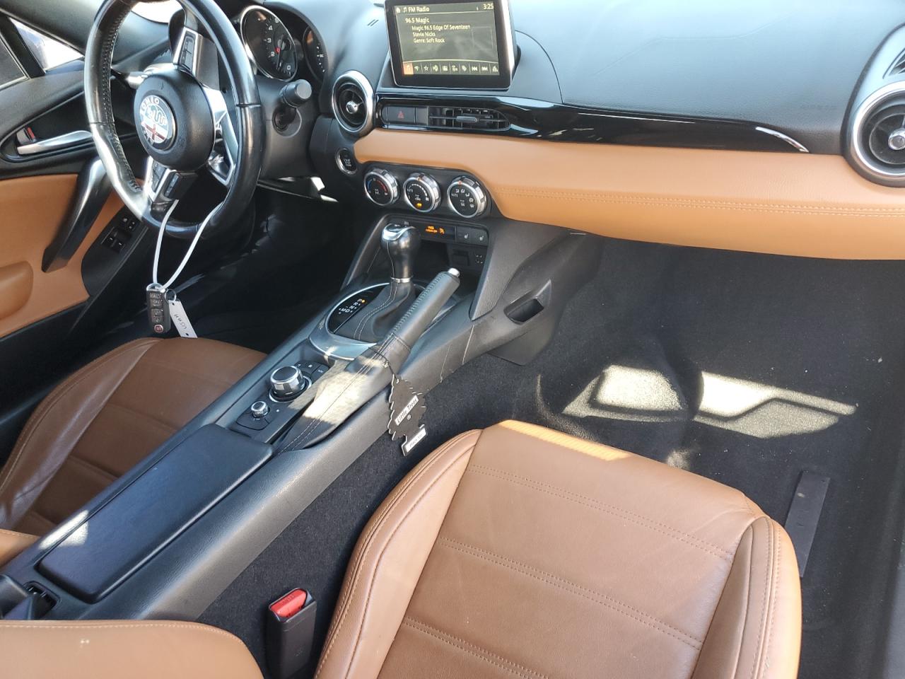 Lot #3286736334 2017 FIAT 124 SPIDER CLASSICA