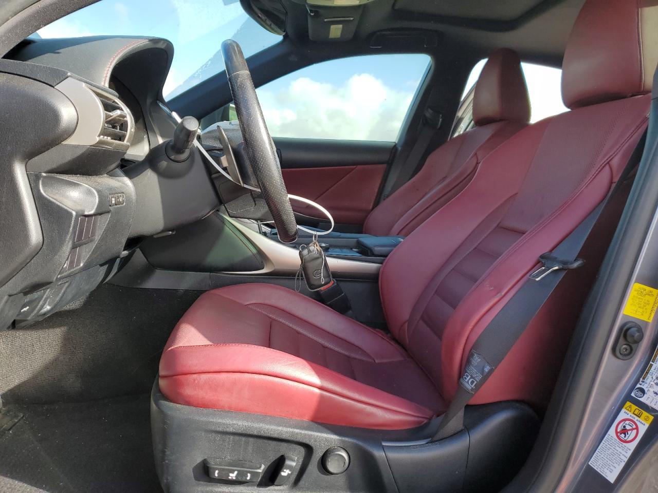 LEXUS IS 200T