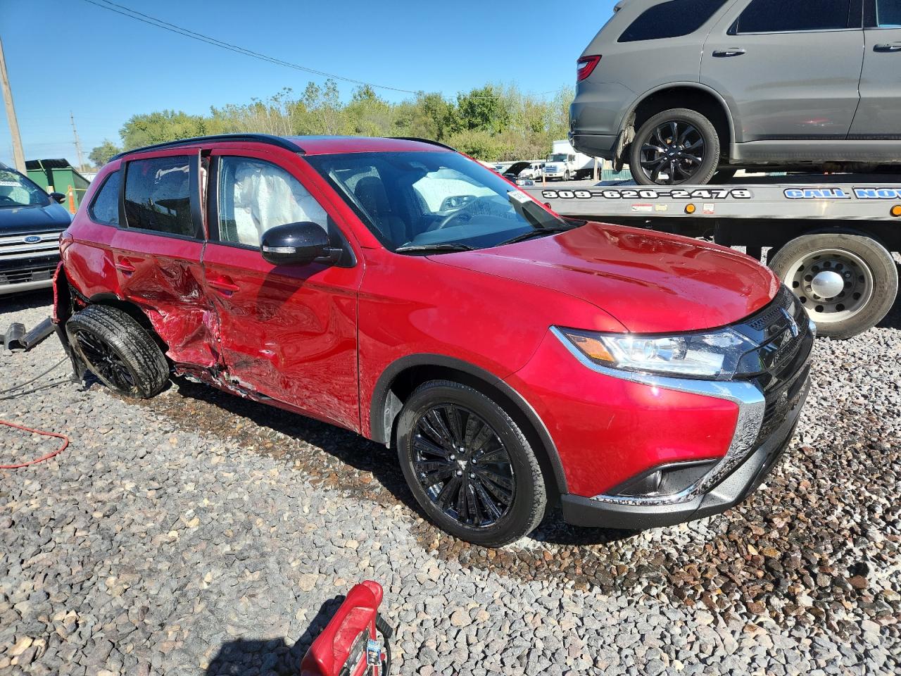 MITSUBISHI OUTLANDER SE