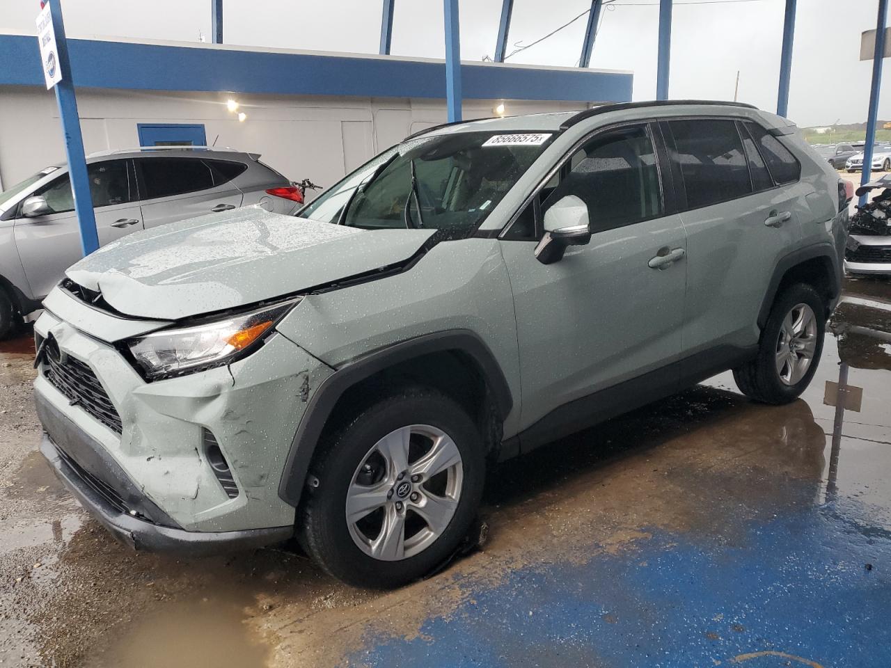 TOYOTA RAV4 XLE