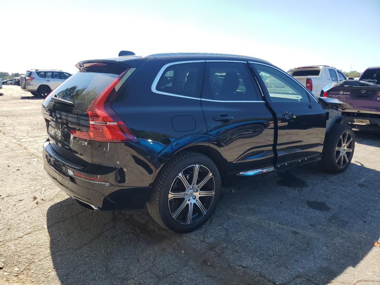 VOLVO XC60 T5 INSCRIPTION