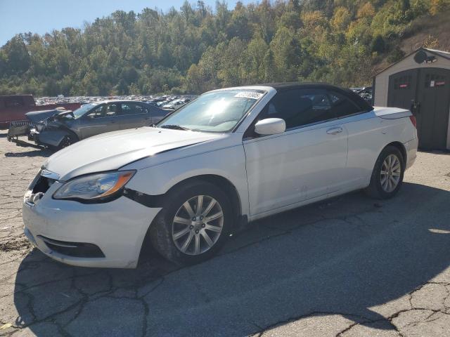 Global Auto Auctions: 2013 CHRYSLER 200 TOURIN
