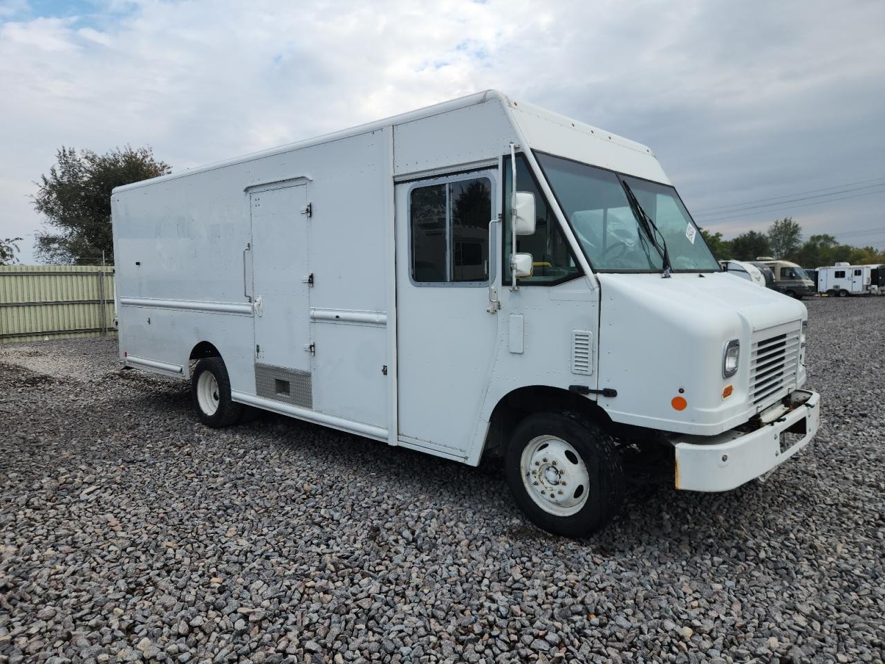 Lot #3274670840 2016 FORD F59