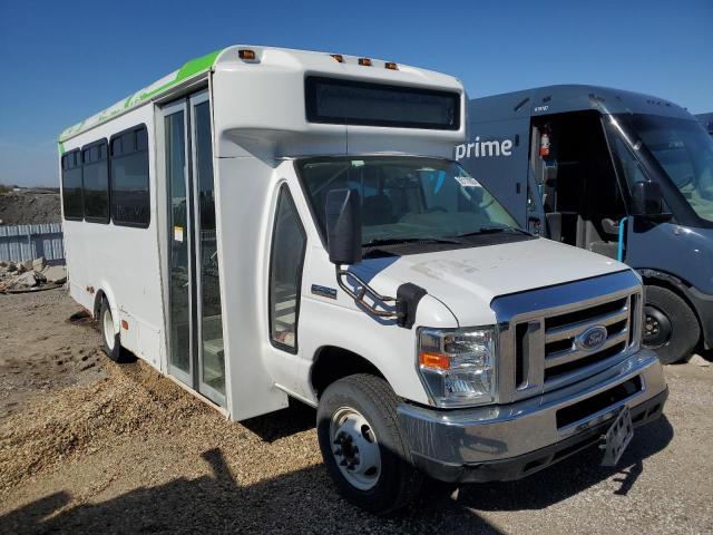 Global Auto Auctions: 2017 FORD ECONOLINE E450 SUPER DUTY CUTAWAY VAN