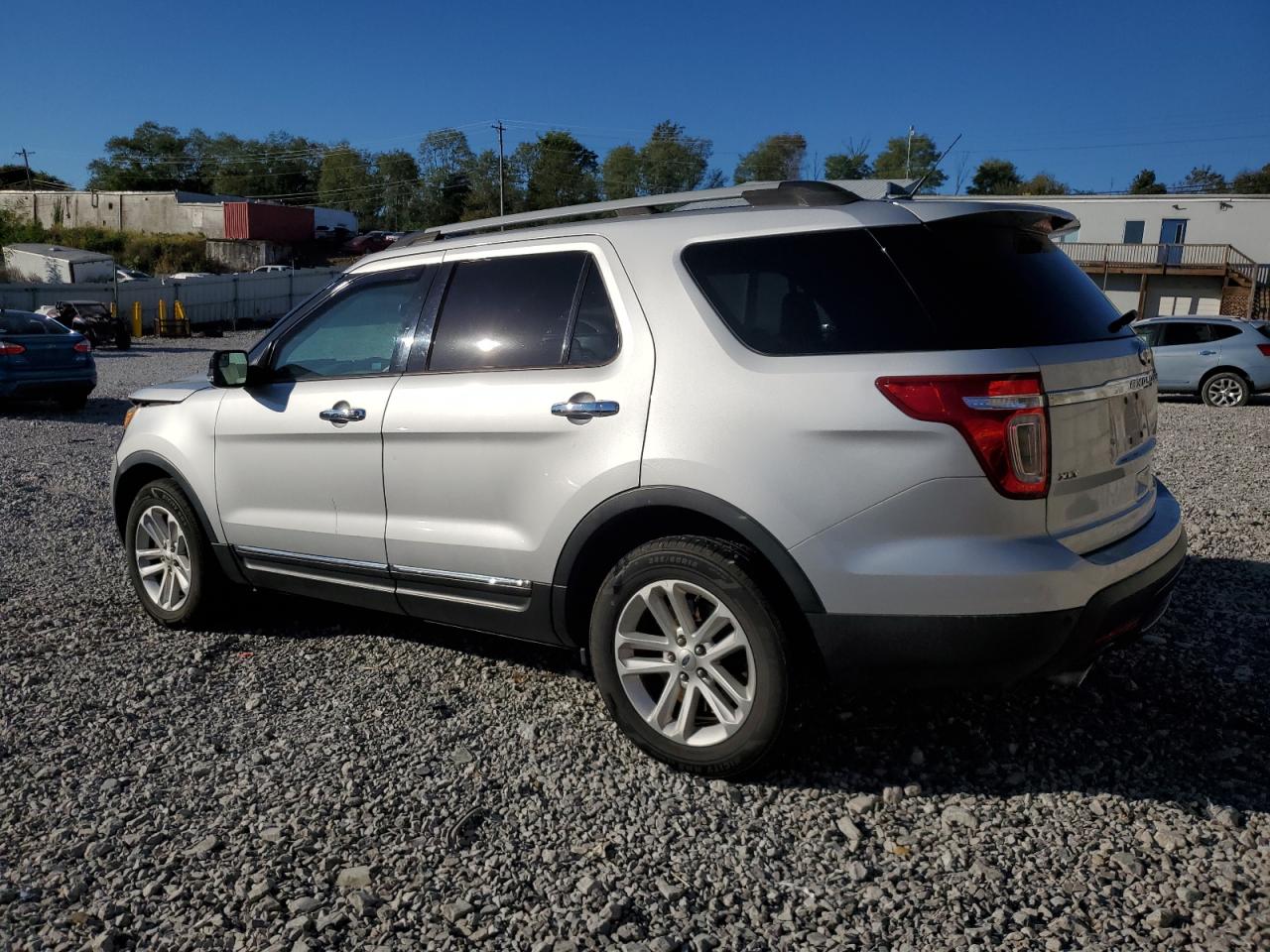 FORD EXPLORER XLT