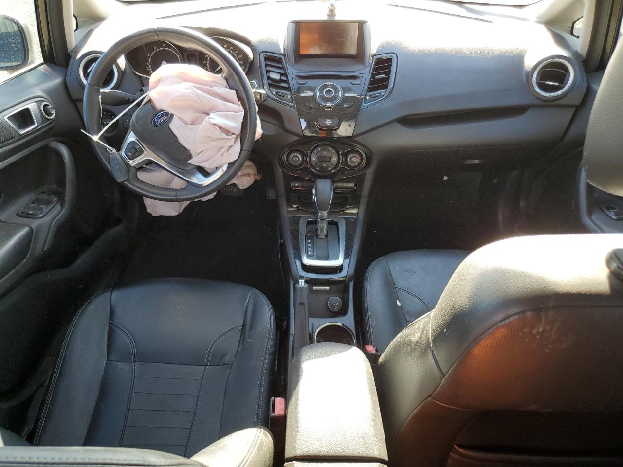 FORD FIESTA TITANIUM