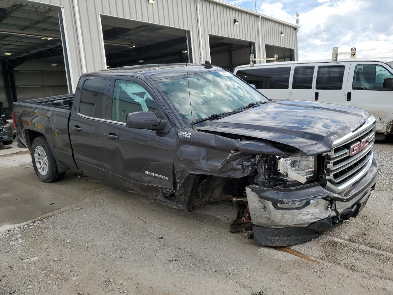 GMC SIERRA K1500 SLE