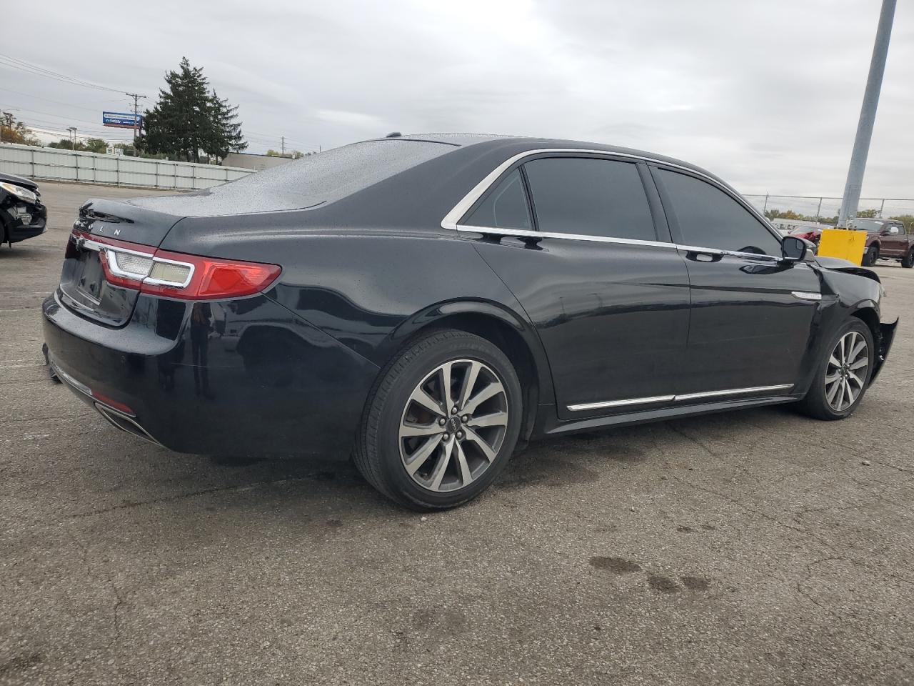 Lot #3302736026 2017 LINCOLN CONTINENTA