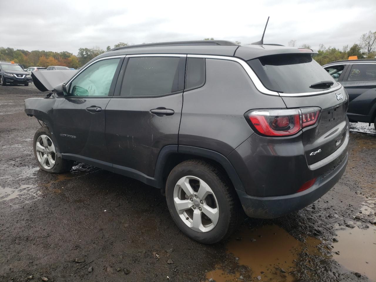 Lot #3318869938 2019 JEEP COMPASS LA