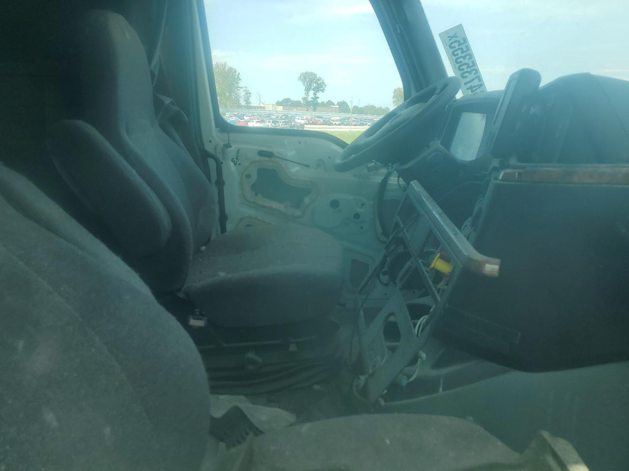 Lot #3278585932 2019 INTERNATIONAL LT625