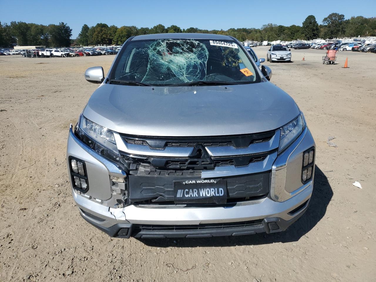 MITSUBISHI OUTLANDER SE