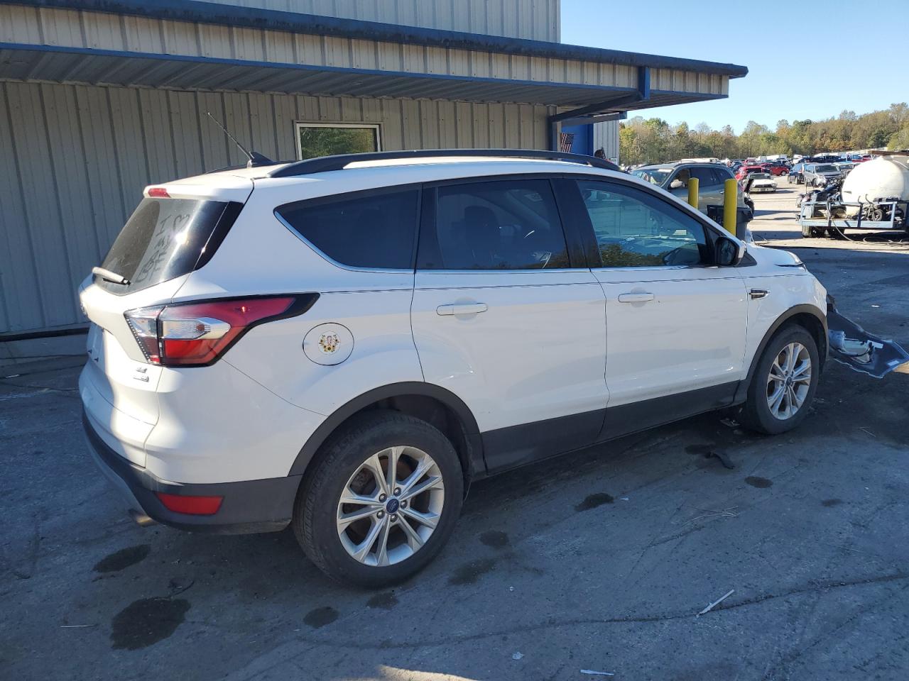 FORD ESCAPE SE