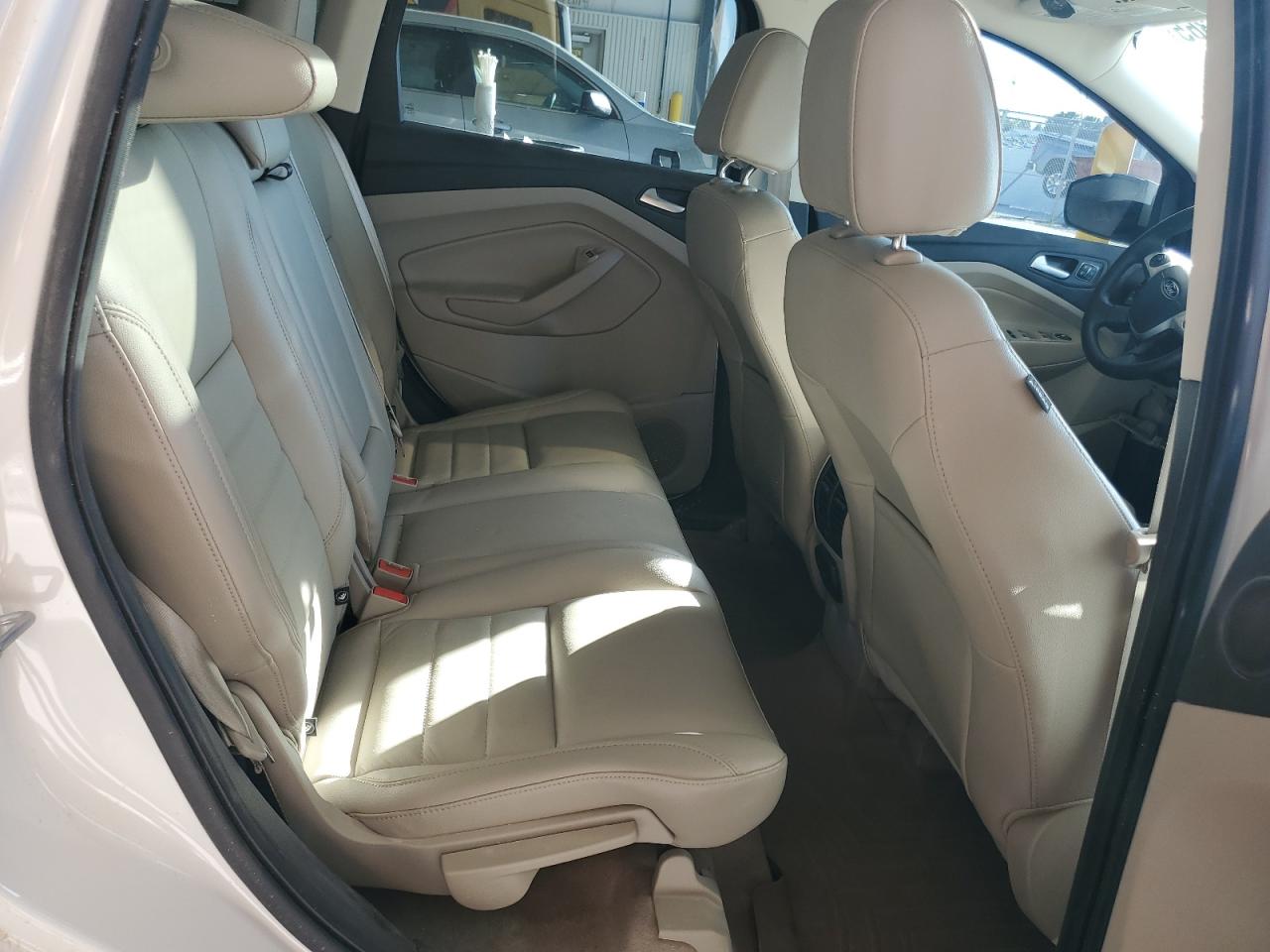 FORD ESCAPE TITANIUM