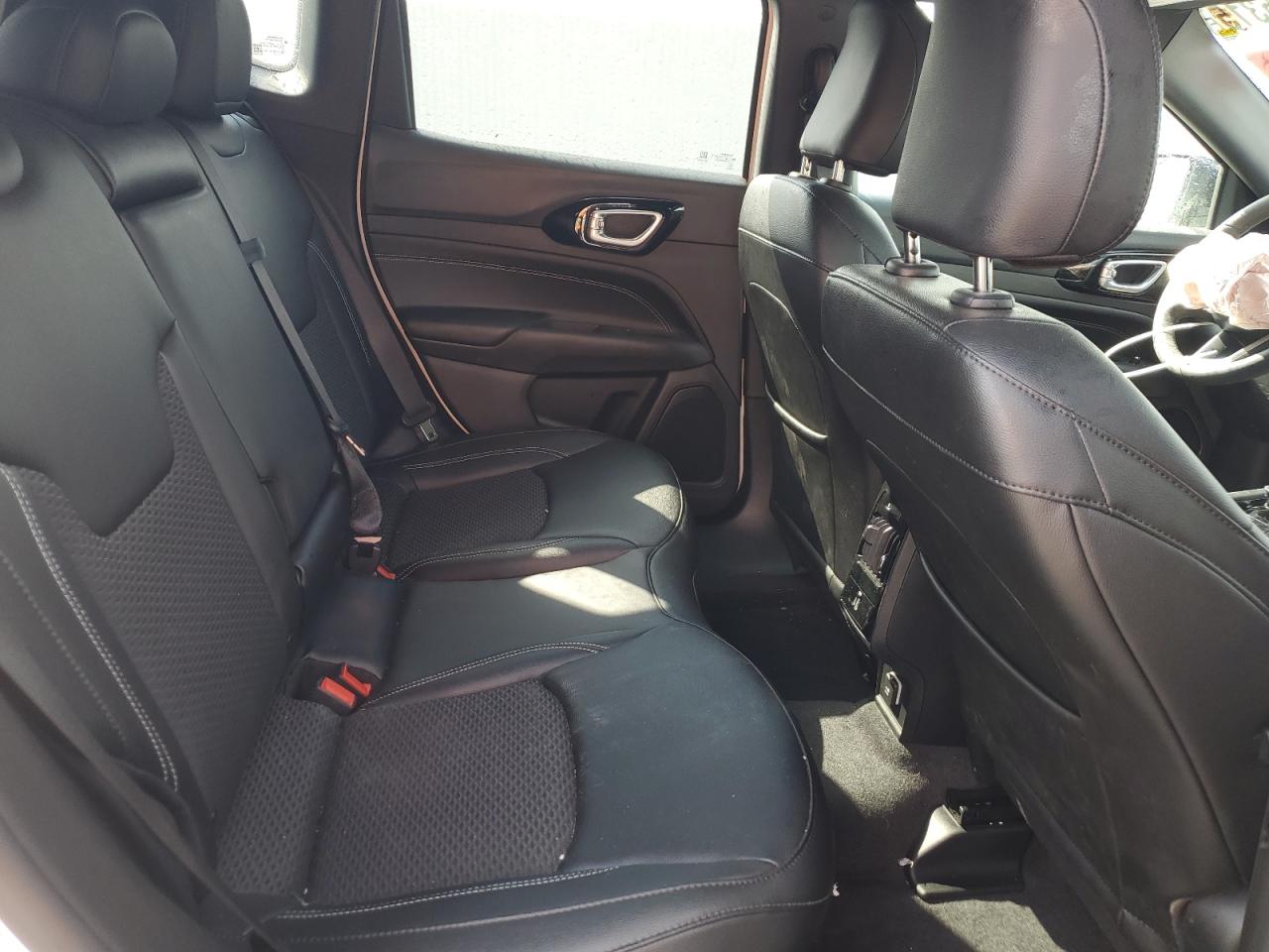 JEEP COMPASS LATITUDE