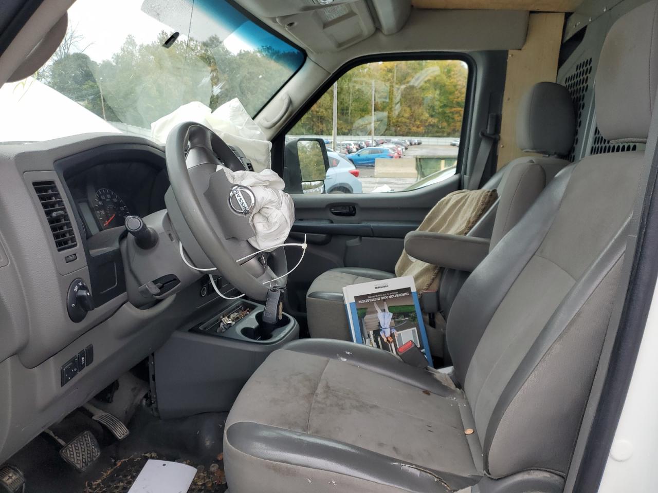 NISSAN NV2500 2500 S