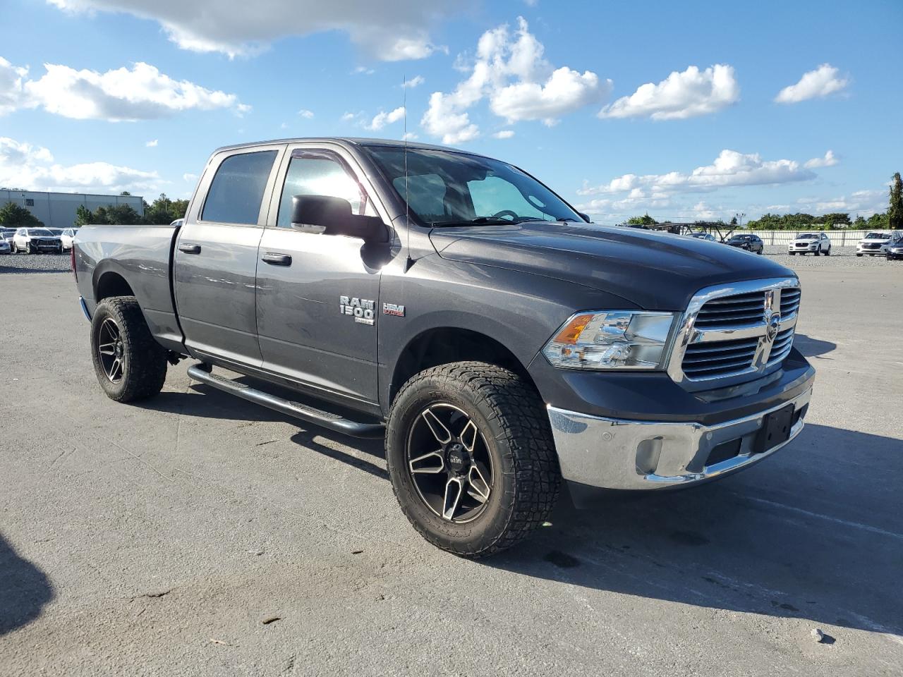 RAM 1500 SLT
