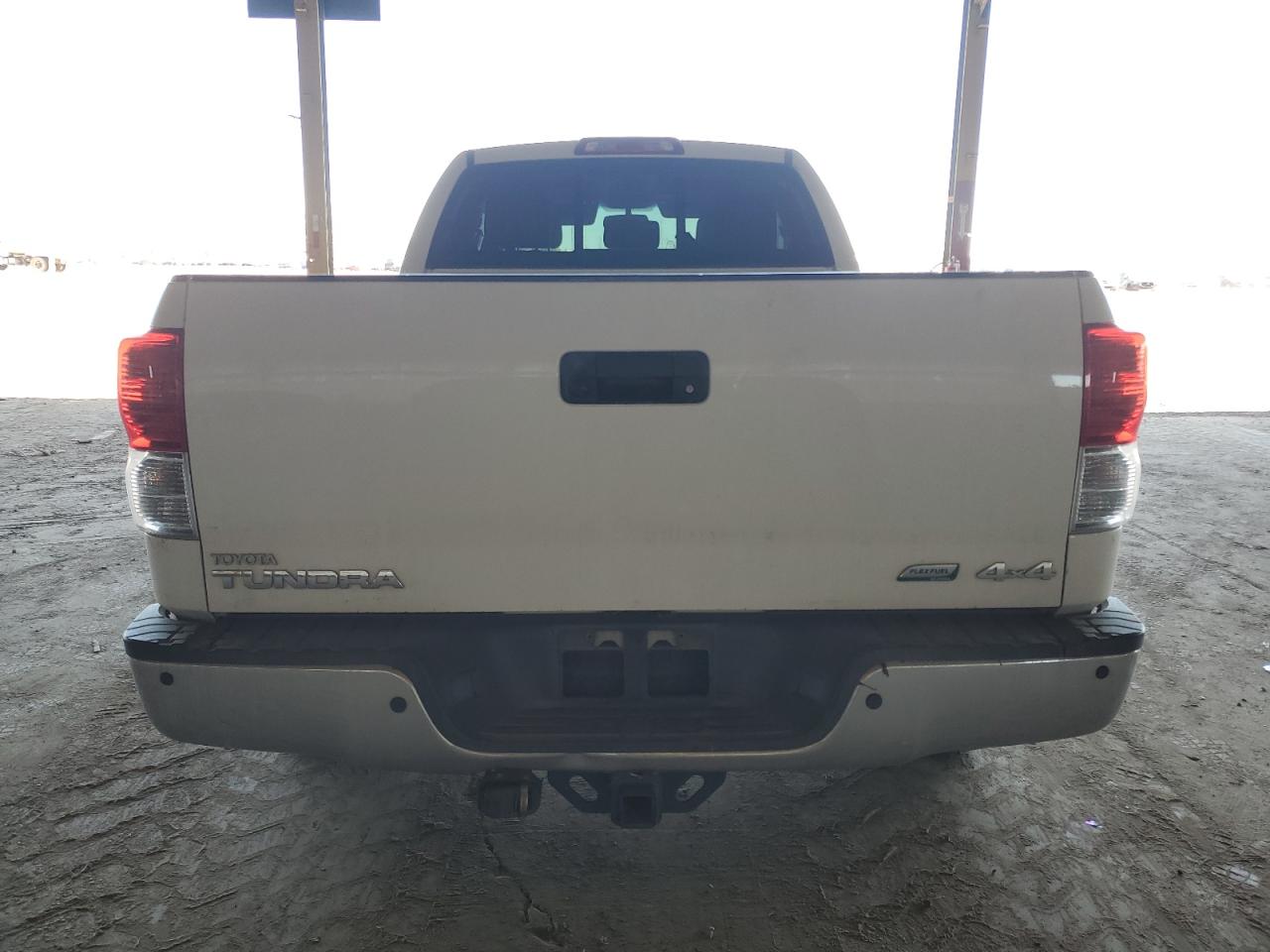 TOYOTA TUNDRA DOUBLE CAB SR5