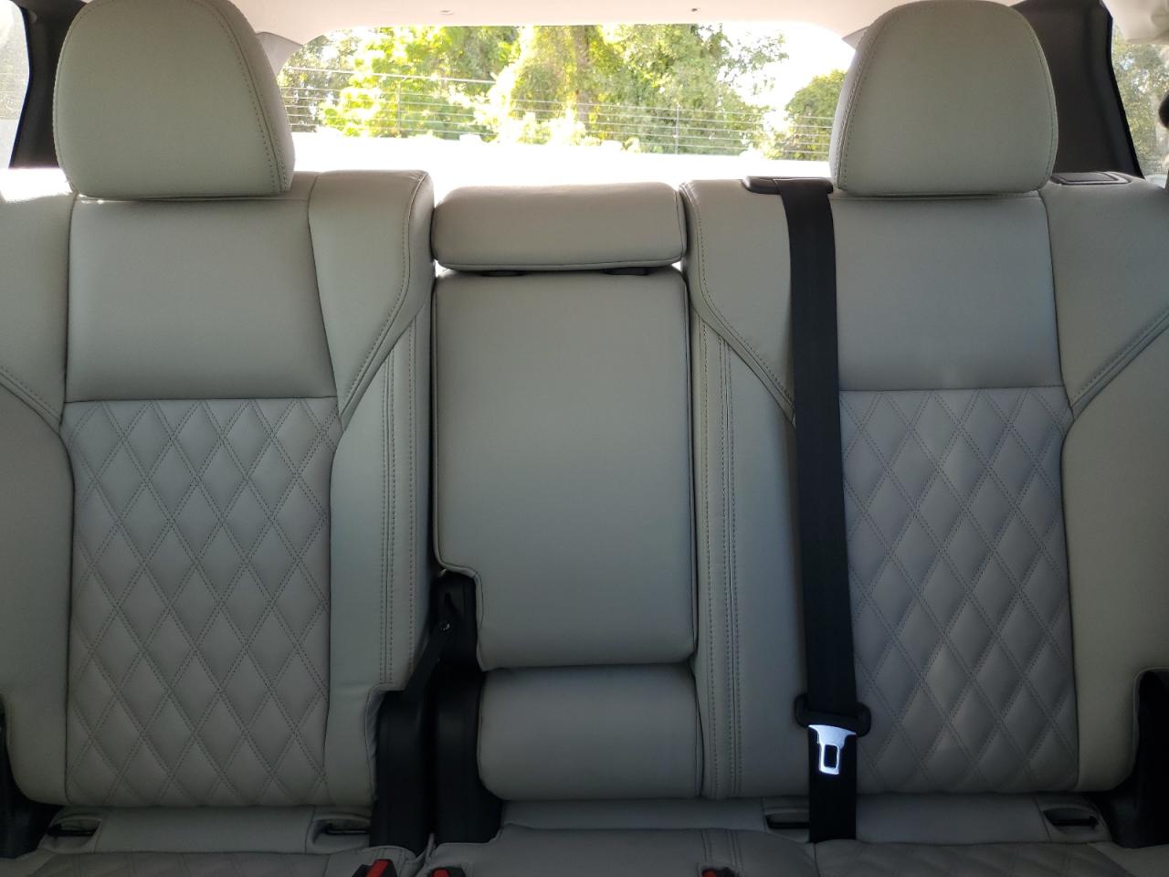 MITSUBISHI OUTLANDER SEL