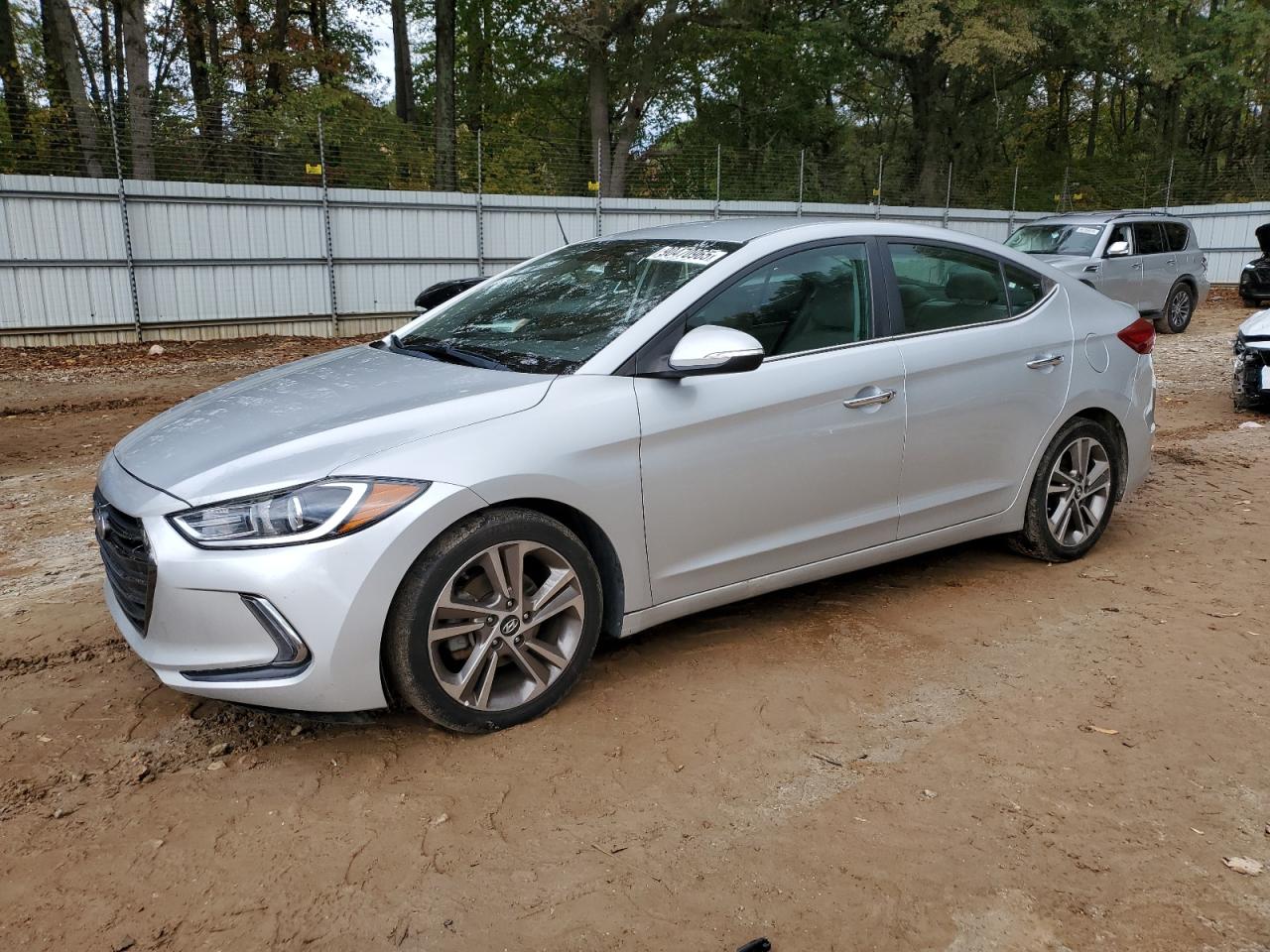 HYUNDAI ELANTRA SE
