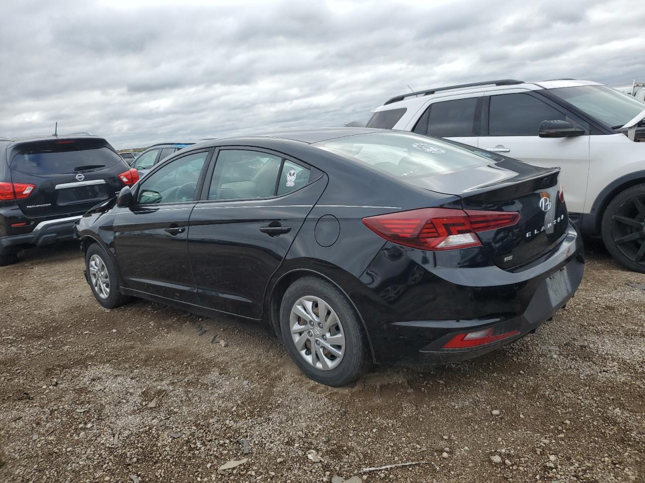 HYUNDAI ELANTRA SE