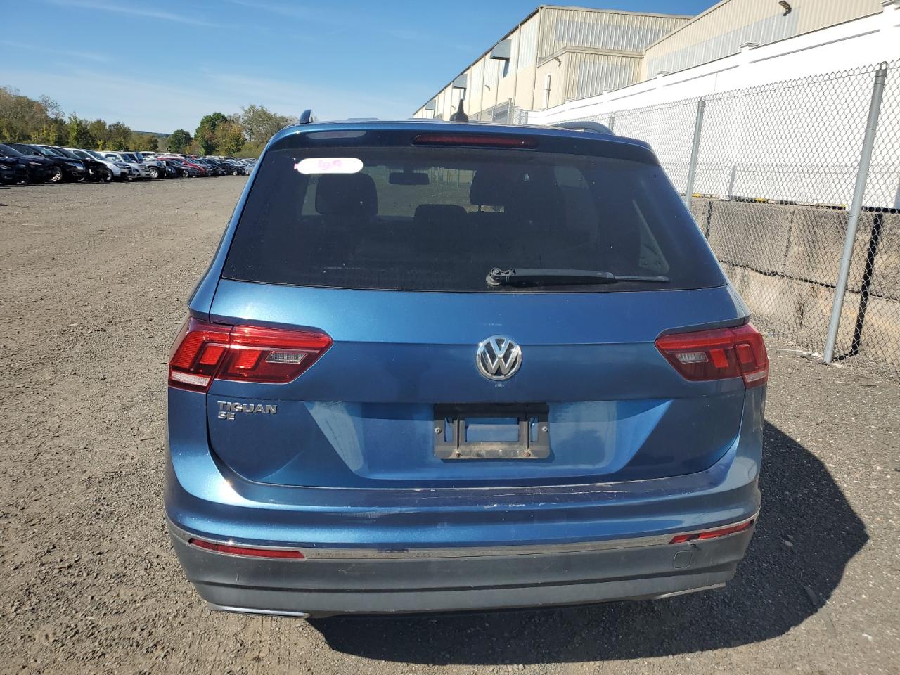 VOLKSWAGEN TIGUAN SE