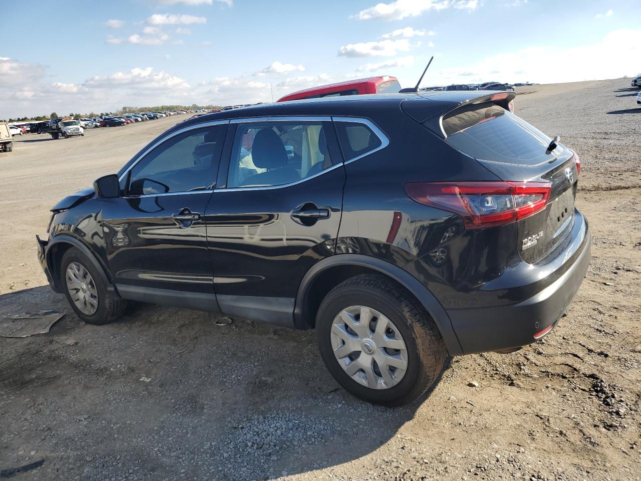 NISSAN ROGUE SPORT S