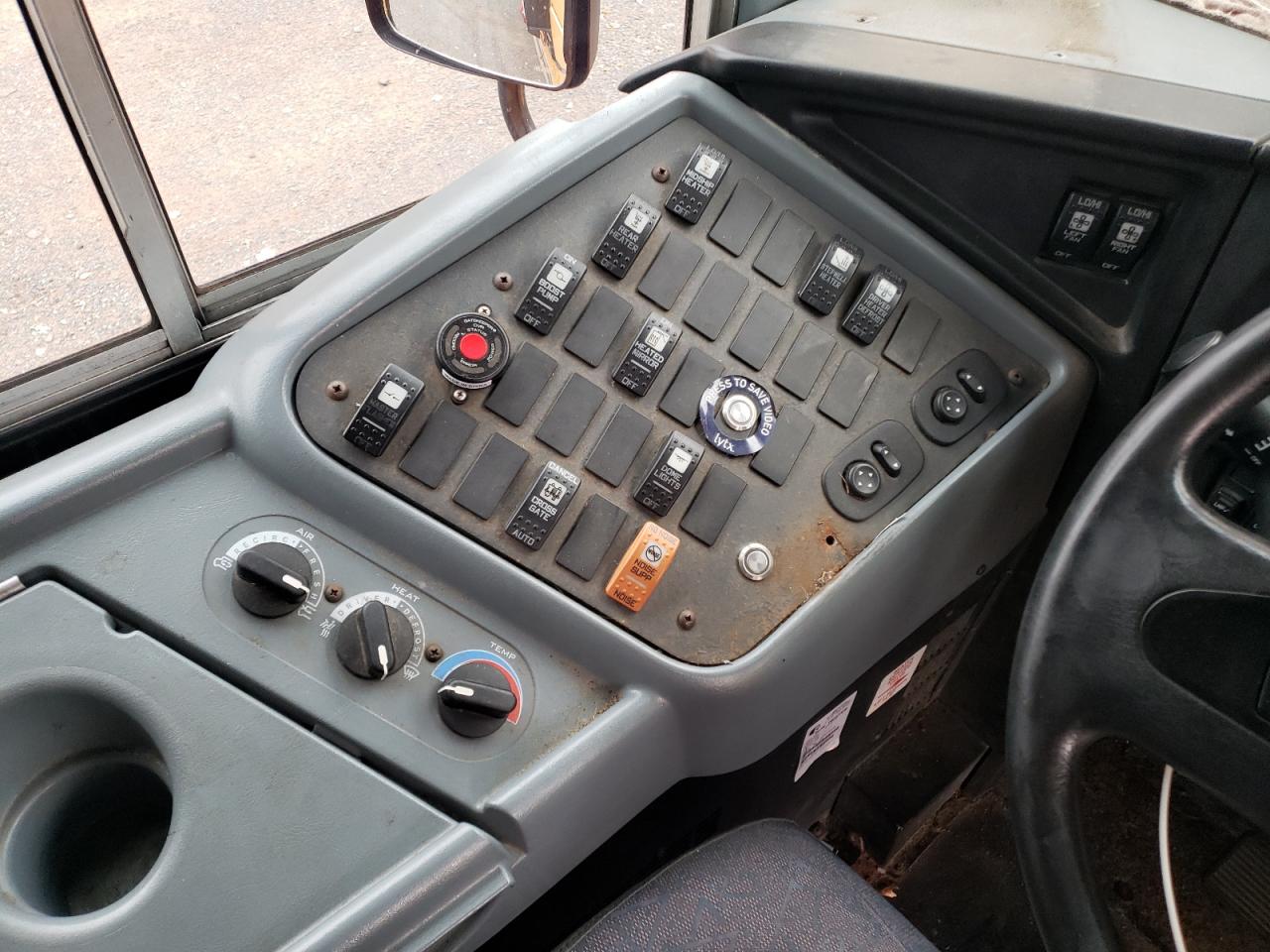 Lot #3281397061 2013 IC CORPORATION CE SERIES SCHOOL