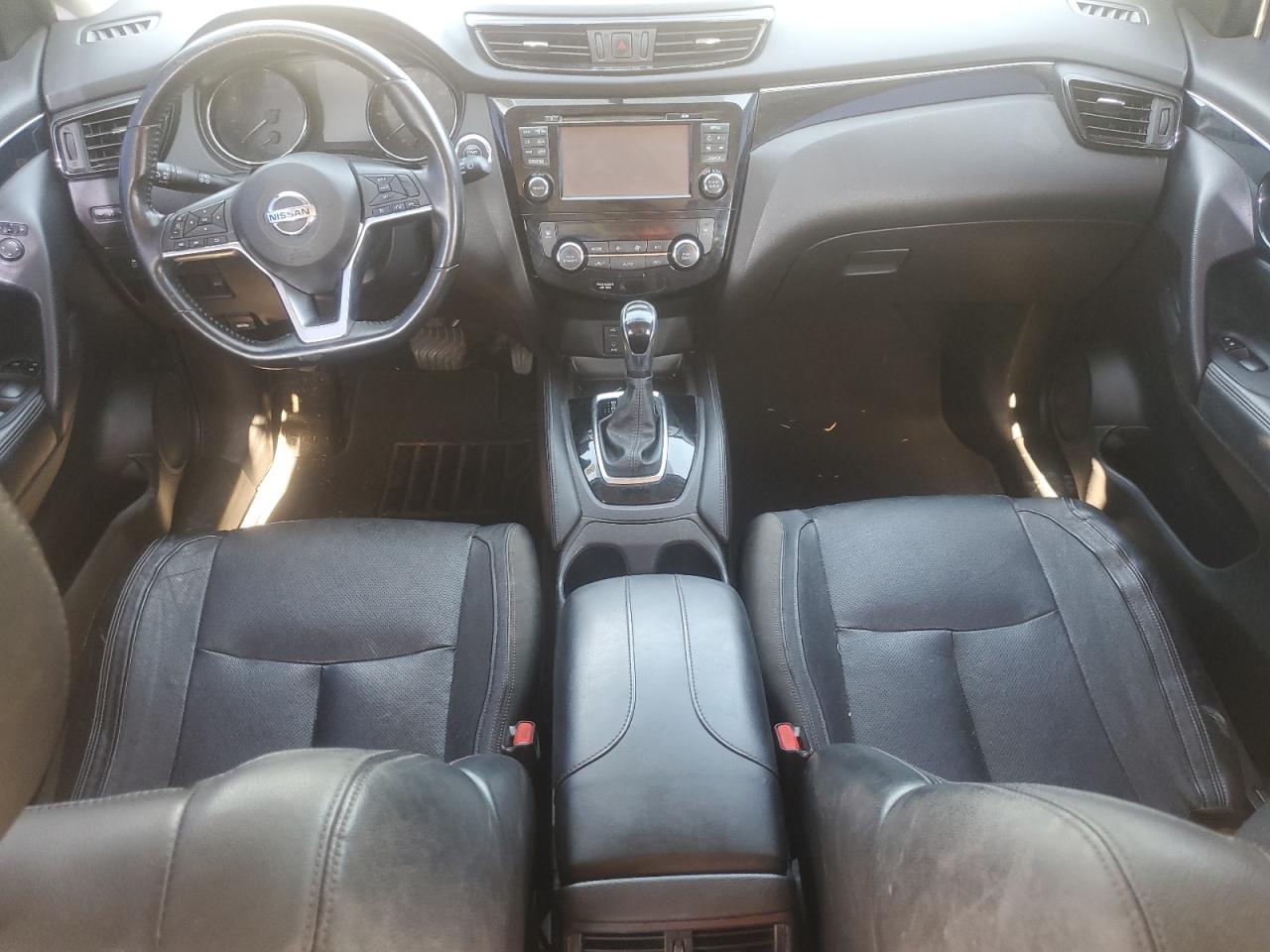 NISSAN ROGUE SPORT S