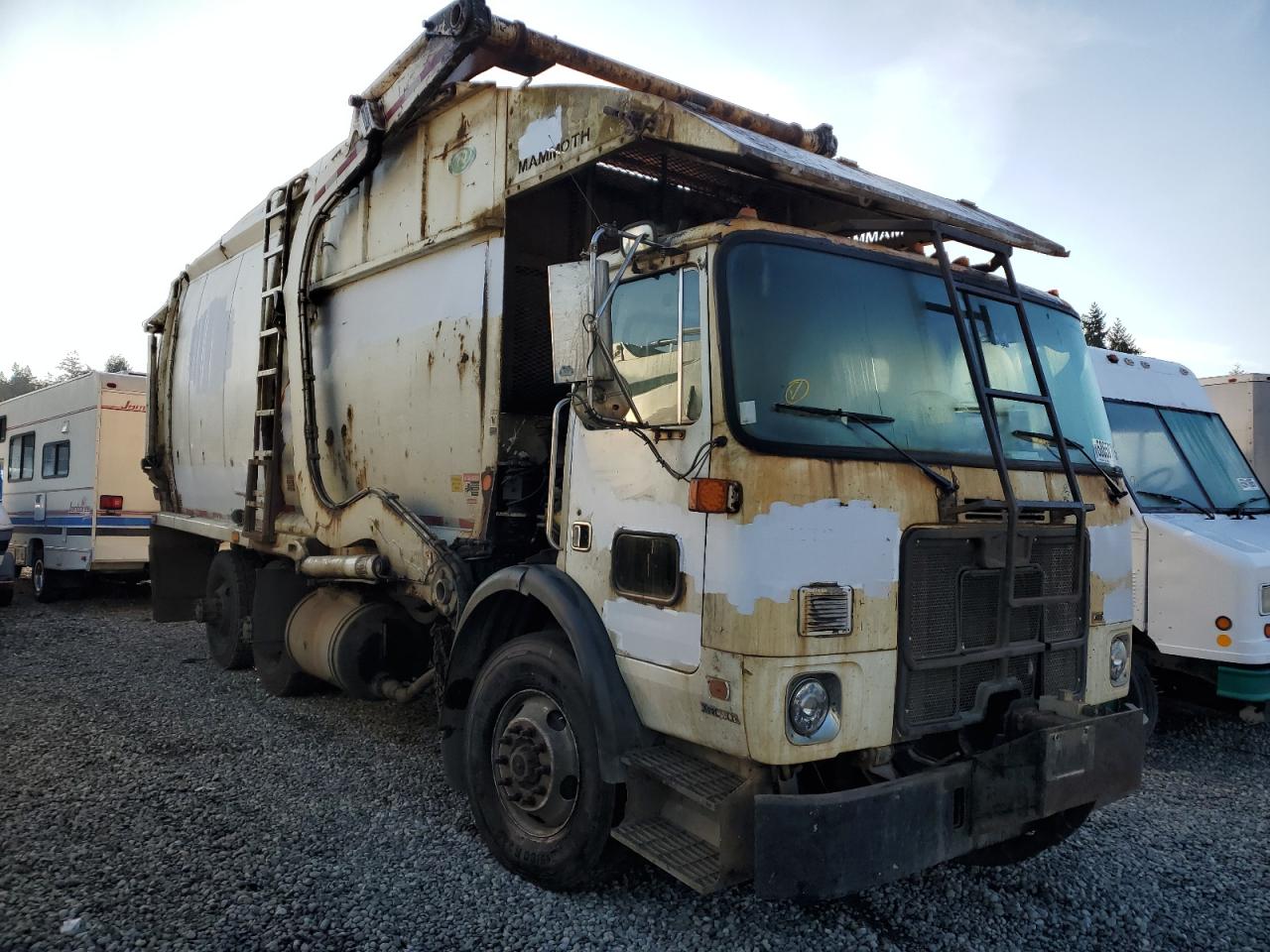 Lot #3268883229 2007 AUTOCAR LLC UNKNOWN