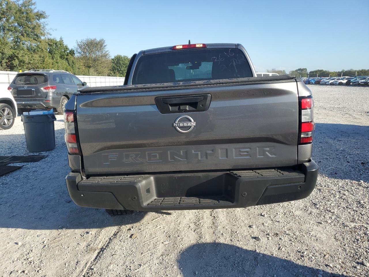 NISSAN FRONTIER S