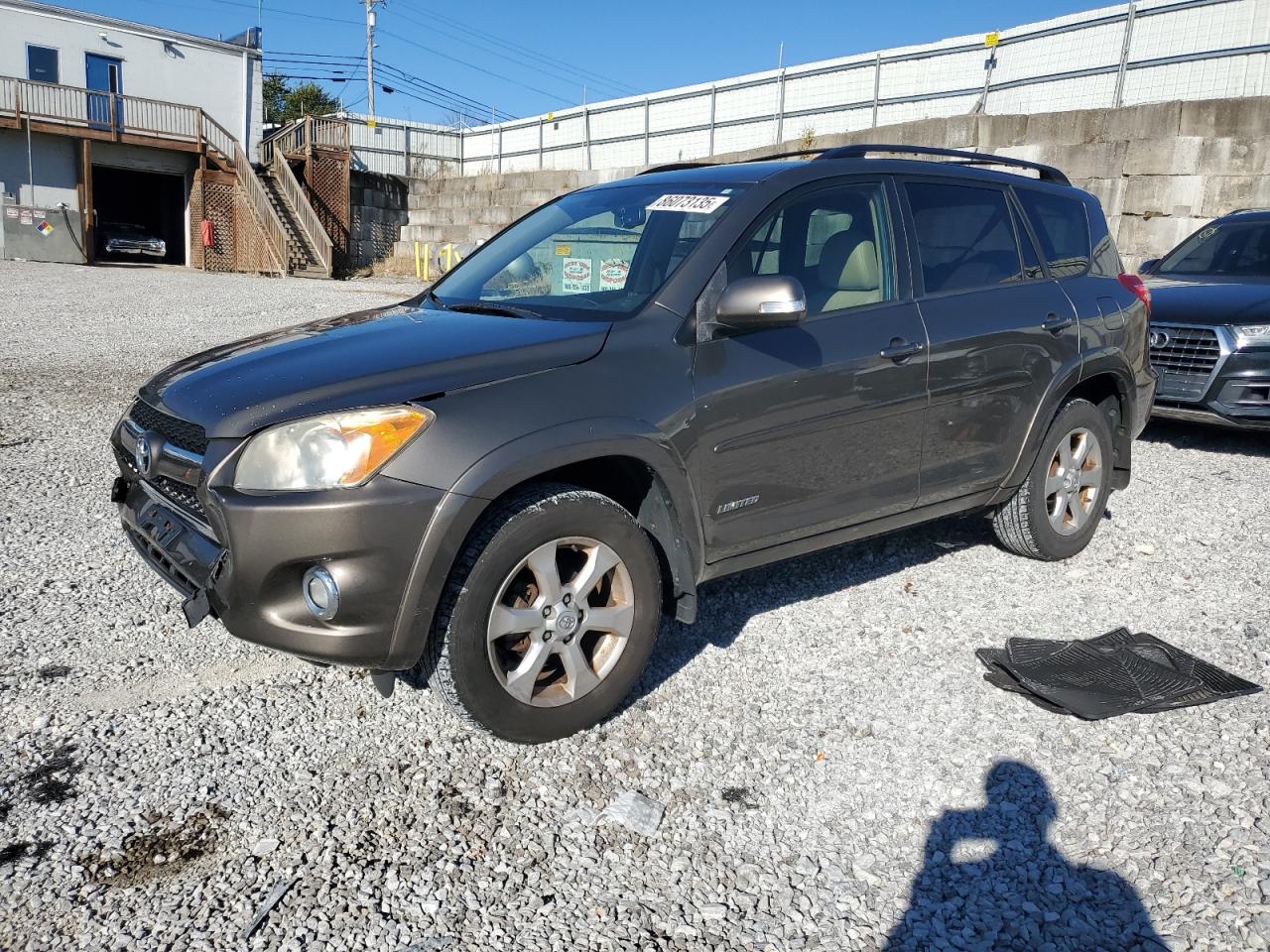 TOYOTA RAV4 LIMITED