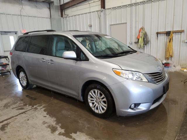 2011 TOYOTA SIENNA XLE - 5TDYK3DC9BS101542