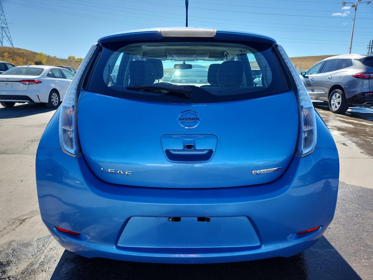 NISSAN LEAF S