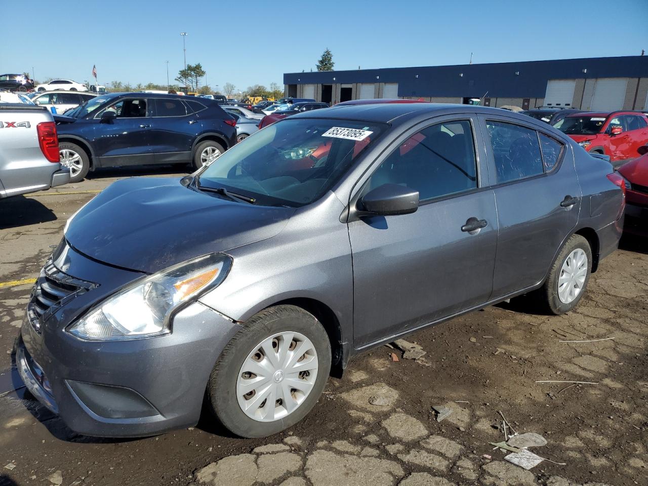 NISSAN VERSA S