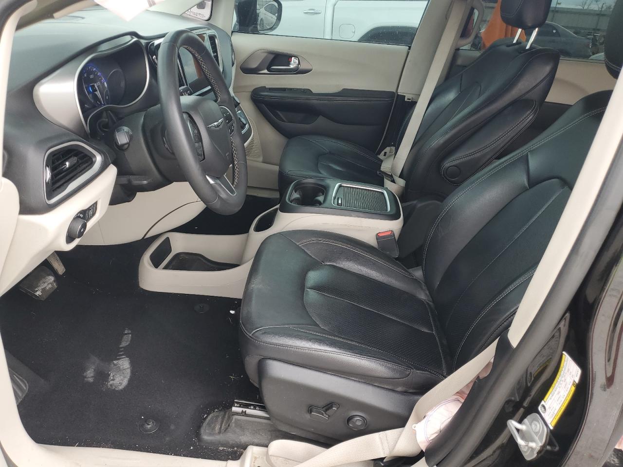 CHRYSLER PACIFICA TOURING L