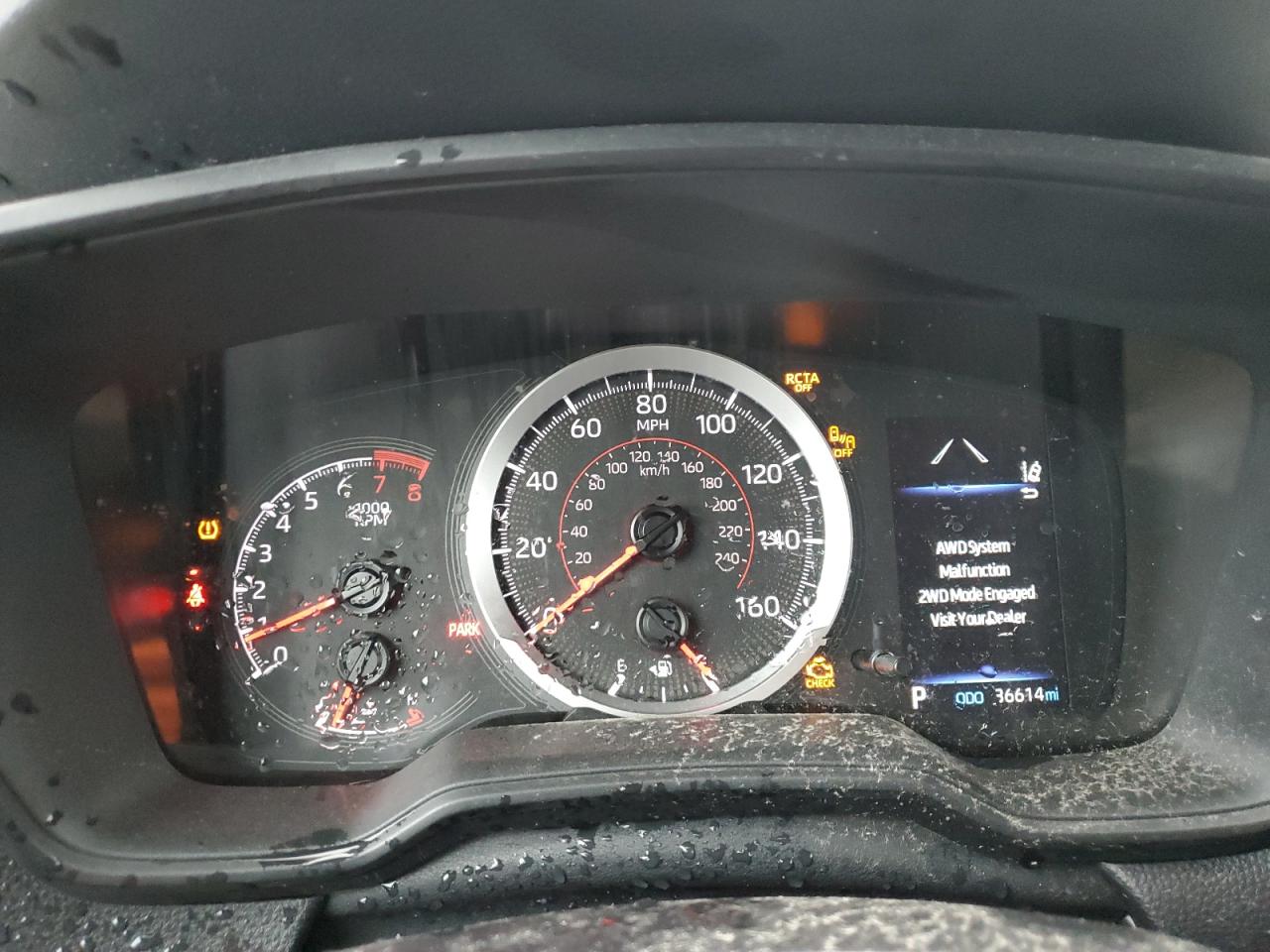 TOYOTA COROLLA CROSS LE