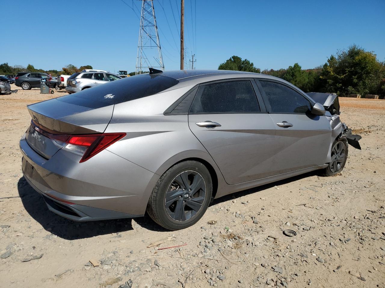 HYUNDAI ELANTRA SEL